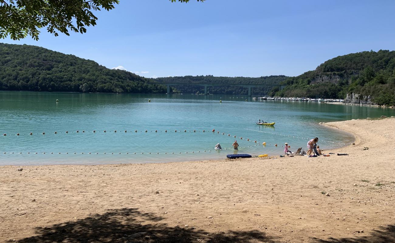 Foto af Plage de Surchauffant med lyst sand & sten overflade