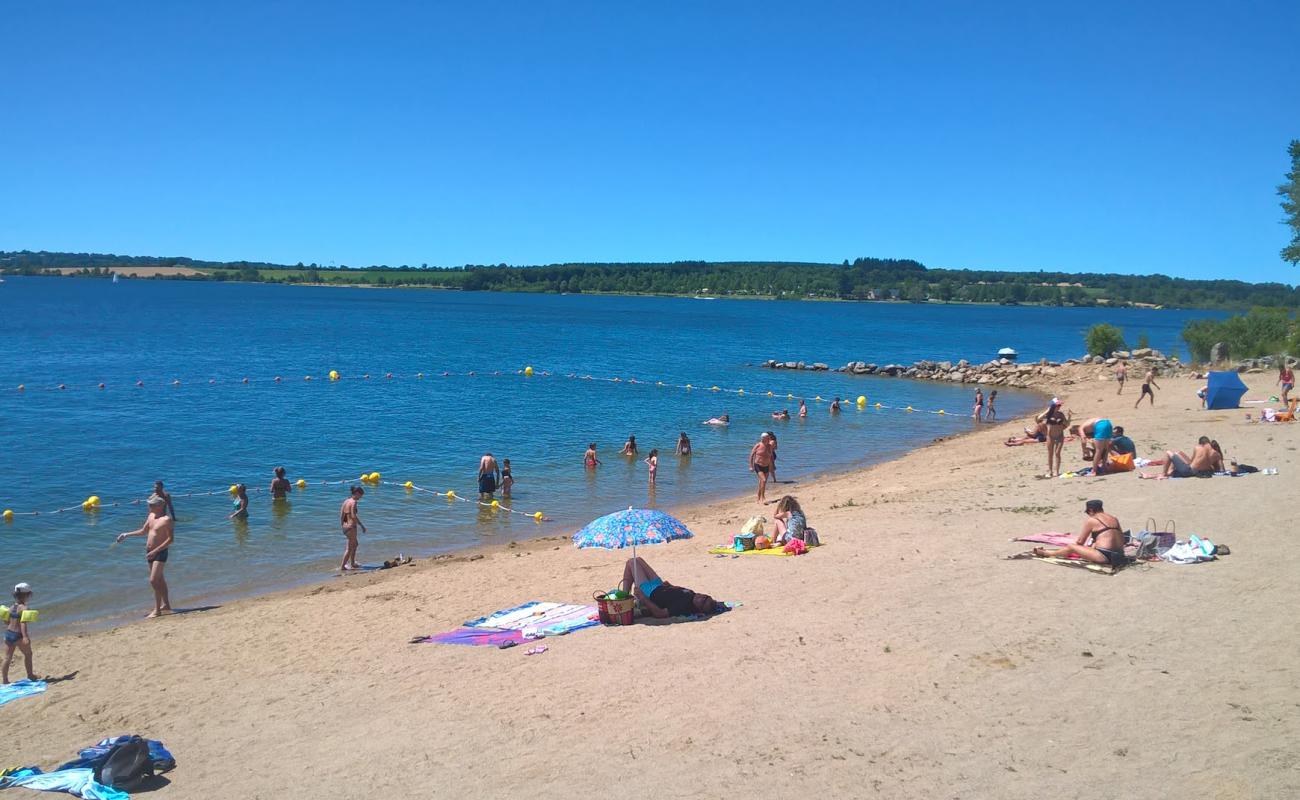 Foto af Plage des Vernhes med let sand og småsten overflade