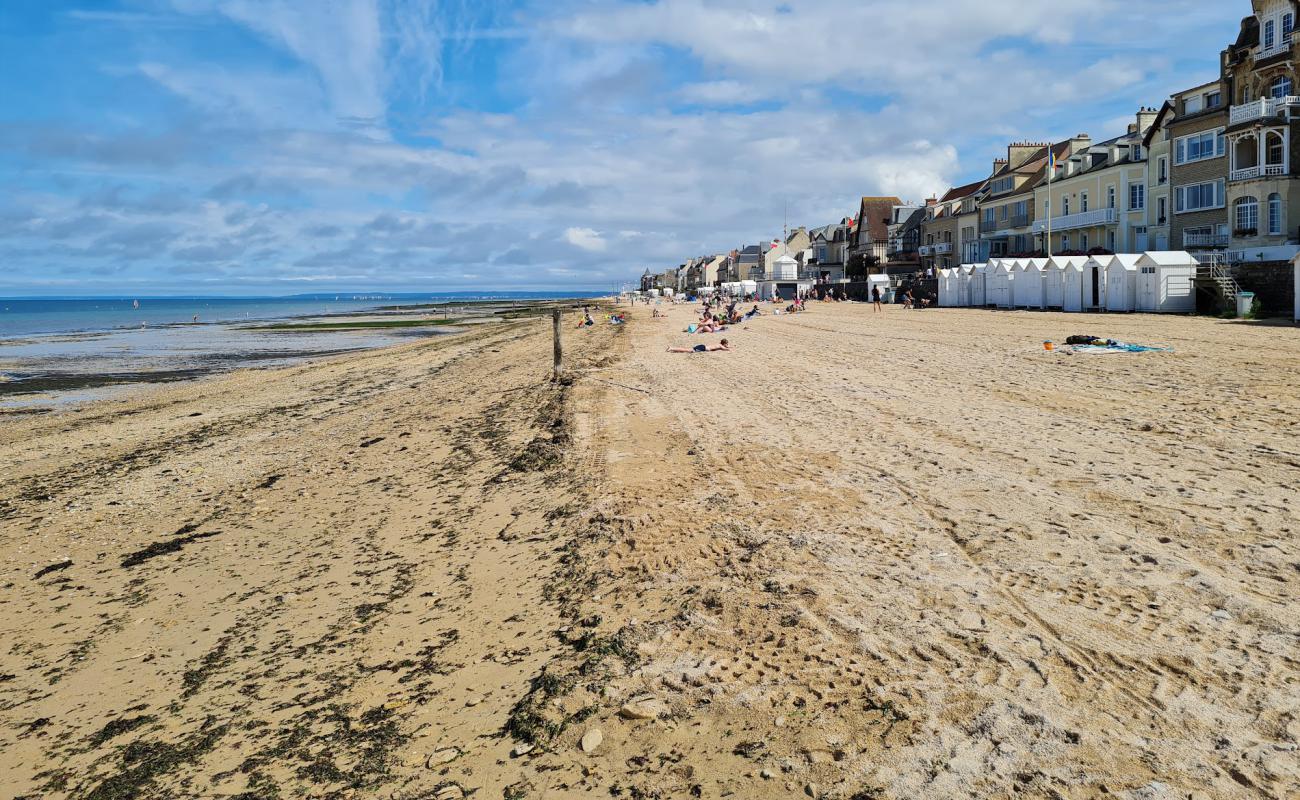 Foto af Plage de Saint Aubin sur Mer med lys sand overflade