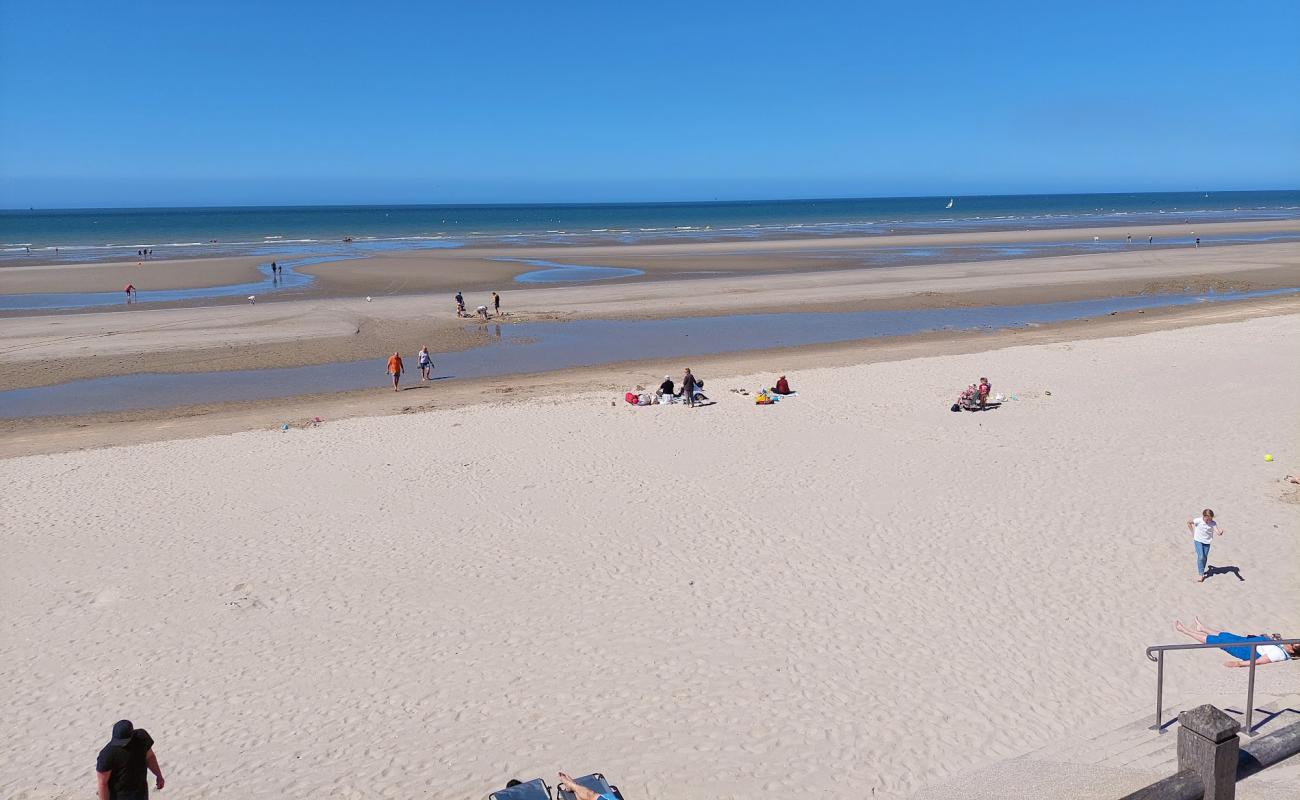 Foto af Plage de Zuydcoote med lys sand overflade