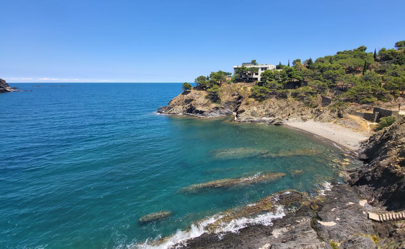 Foto af Caleta del Cap de Cervera o El Sorell med grå sten overflade