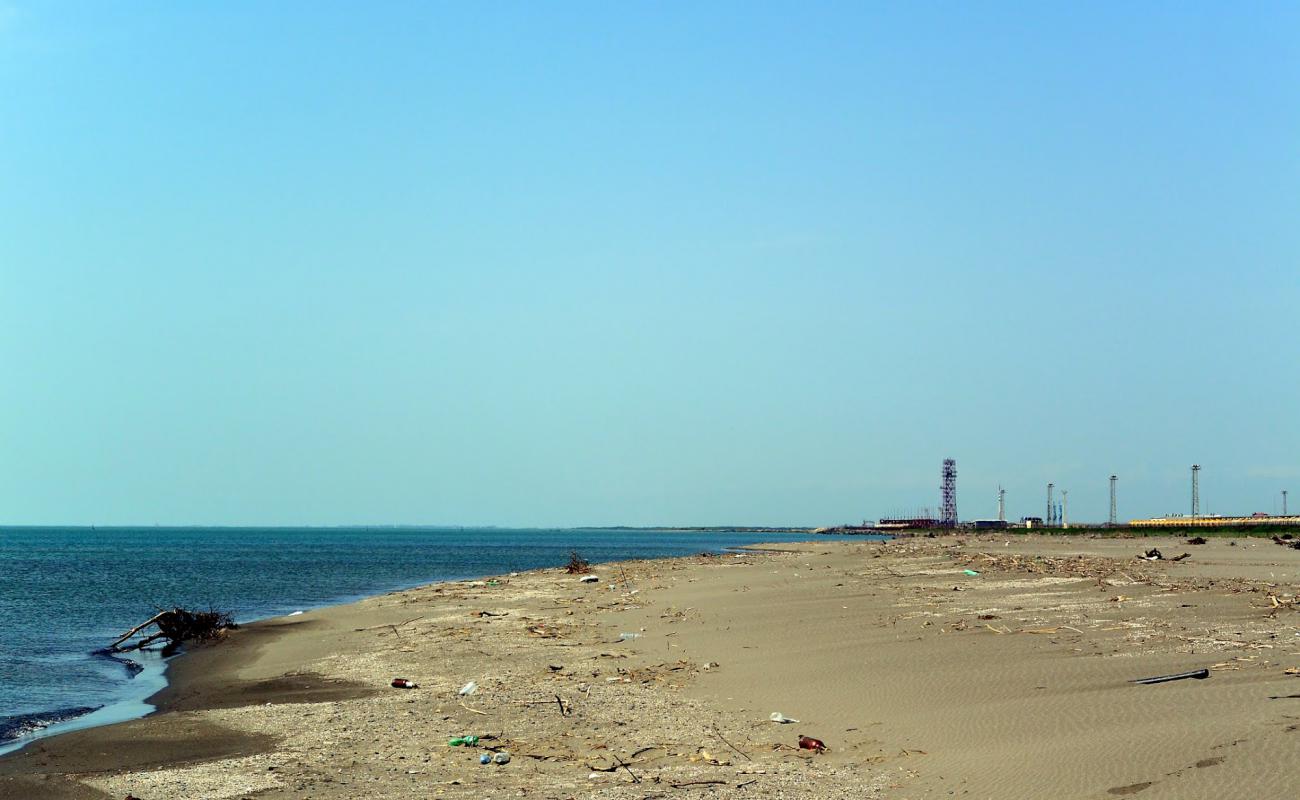 Foto af Kulevi beach med lys sand overflade