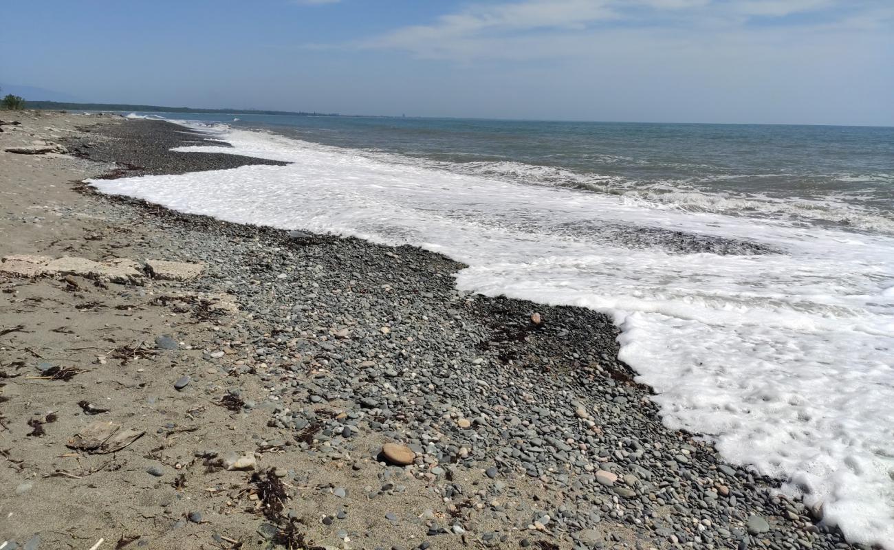 Foto af Dghamishi beach med grå sten overflade