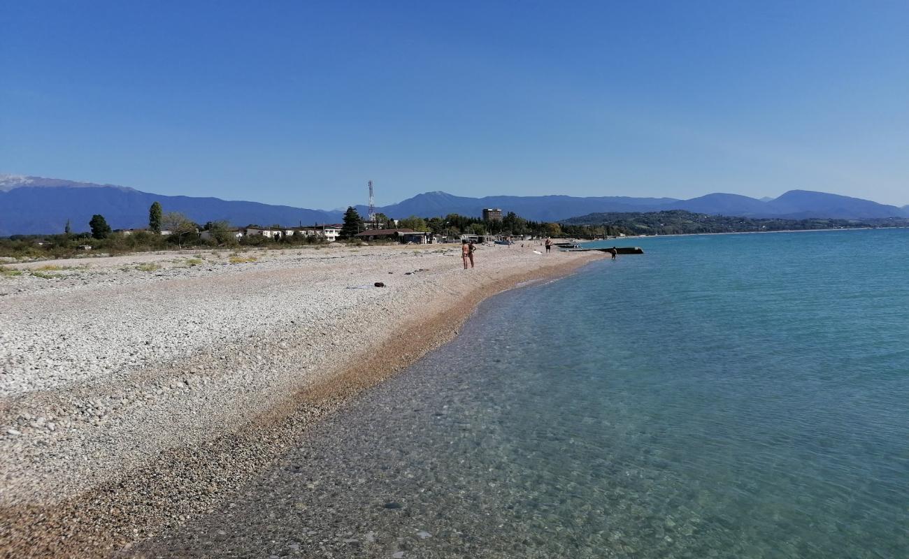 Foto af Gudauta beach med let sand og småsten overflade