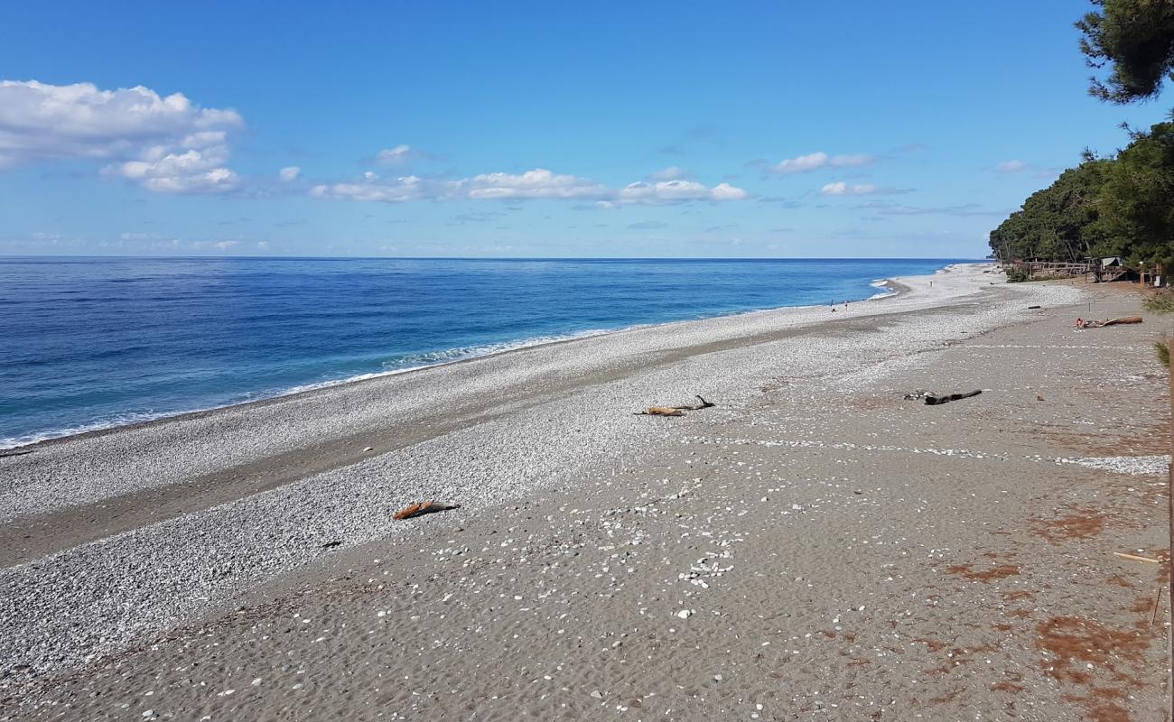 Foto af Kipariska med let sand og småsten overflade