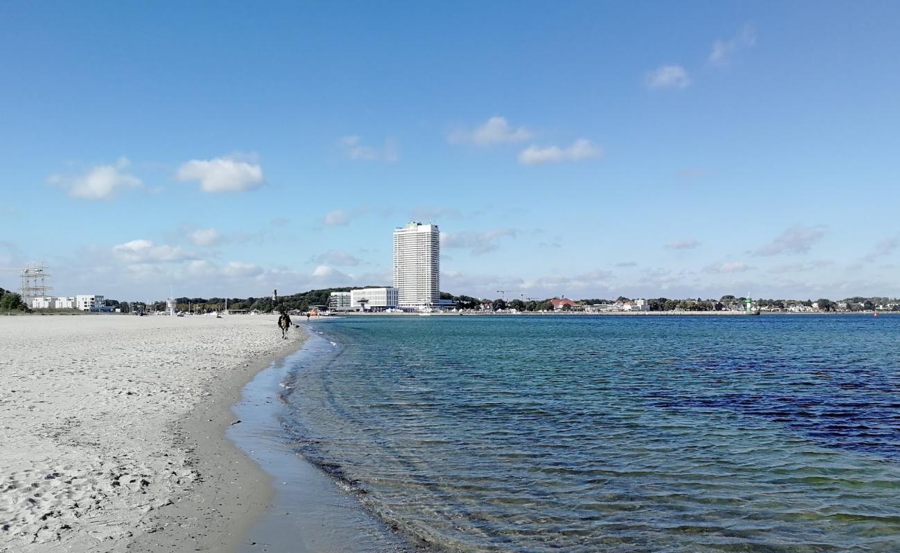 Foto af Priwall Strand med lys sand overflade