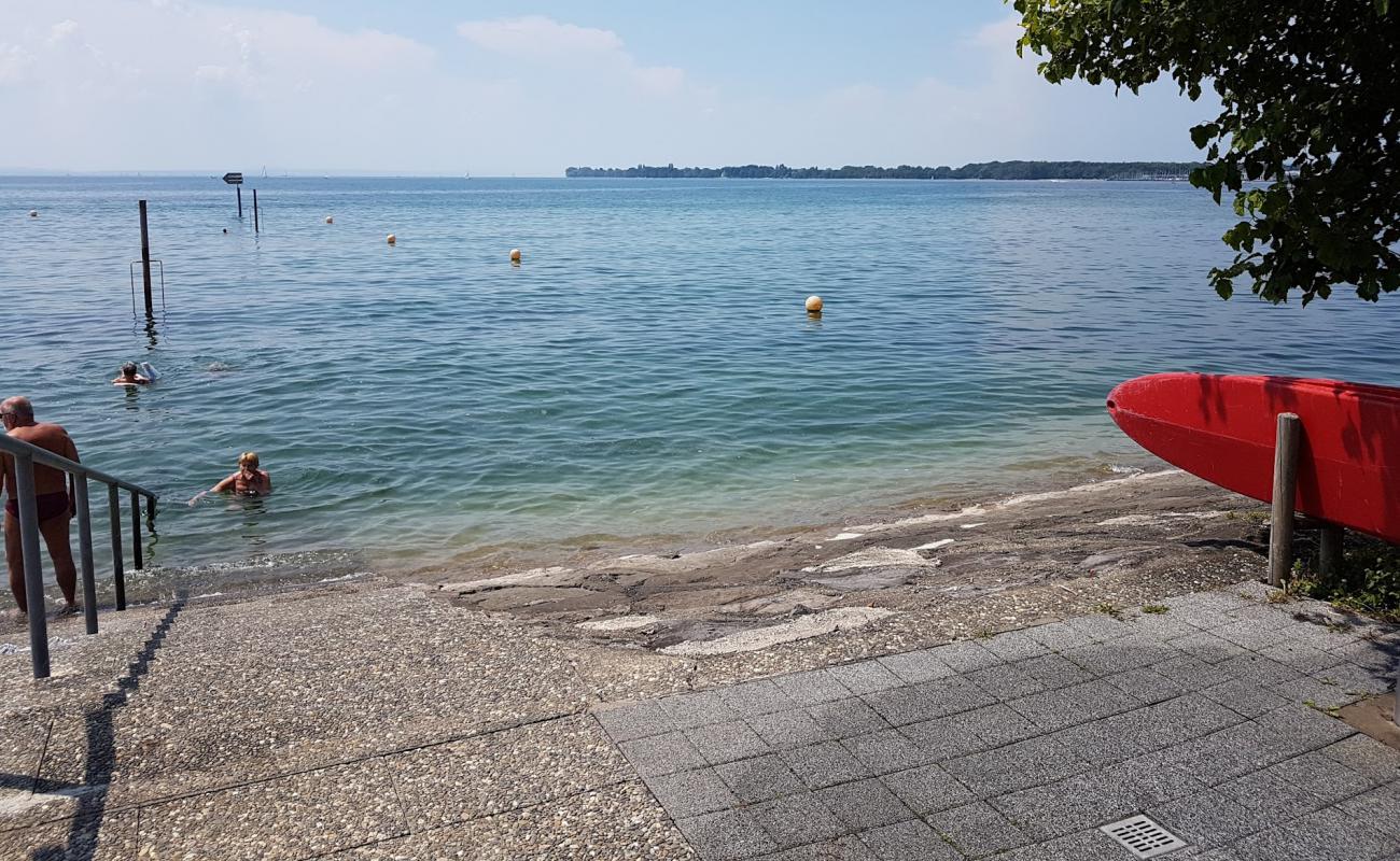 Foto af Strandbad Nonnenhorn med græs overflade