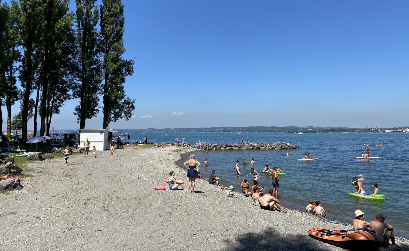 Foto af Strandbad Bregenz with Seehallenbad med grå sten overflade