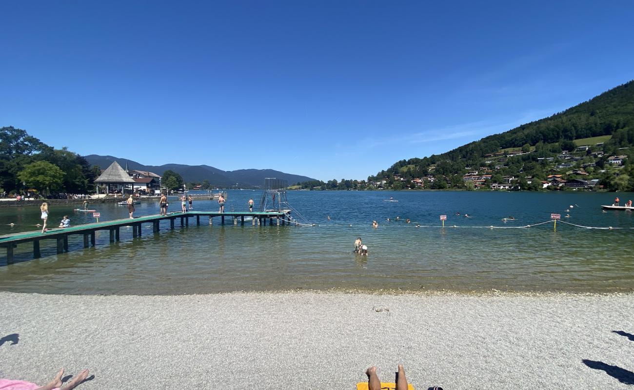 Foto af Lake and Warmbad Rottach-Egern med grå fin sten overflade