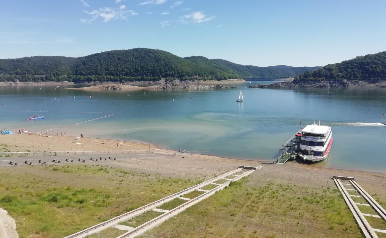 Foto af Strandbad Edersee med gråt sand og småsten overflade