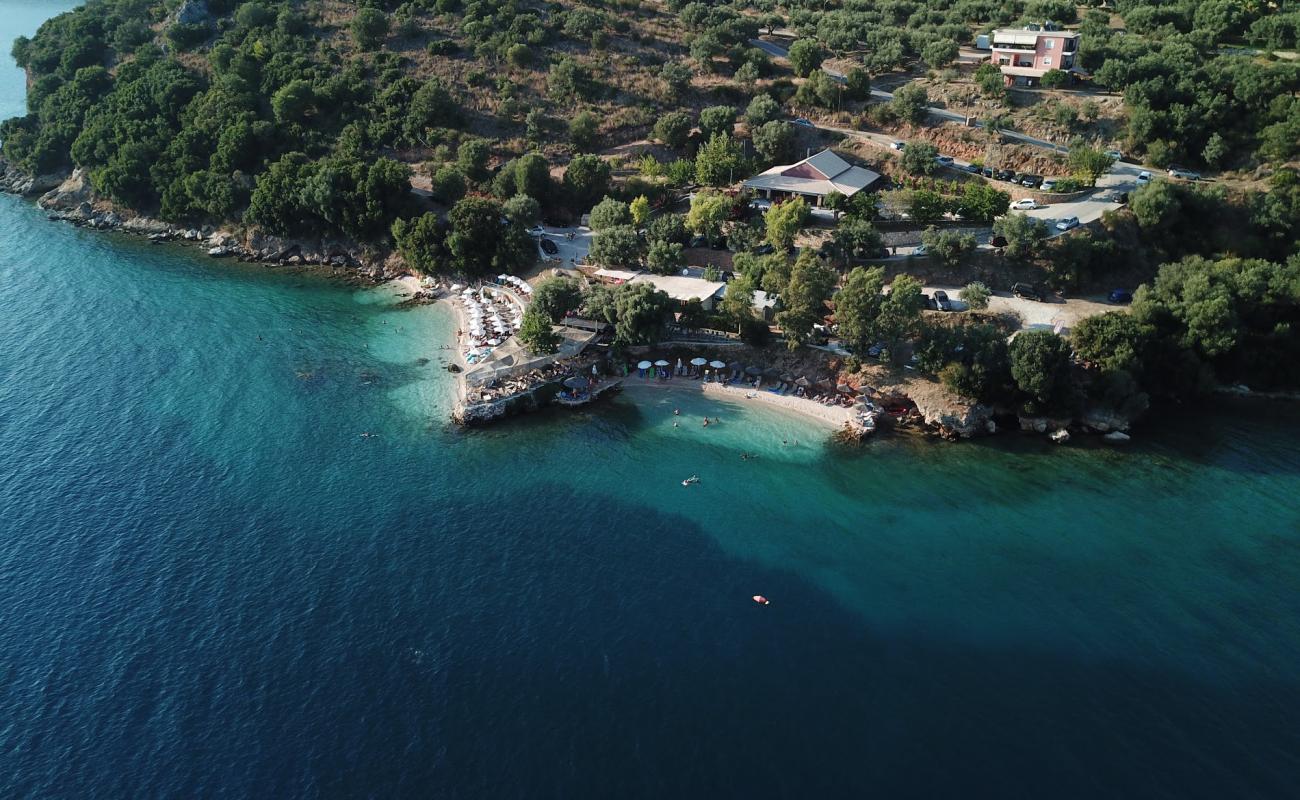 Foto af Vraxos beach med hvid fin sten overflade