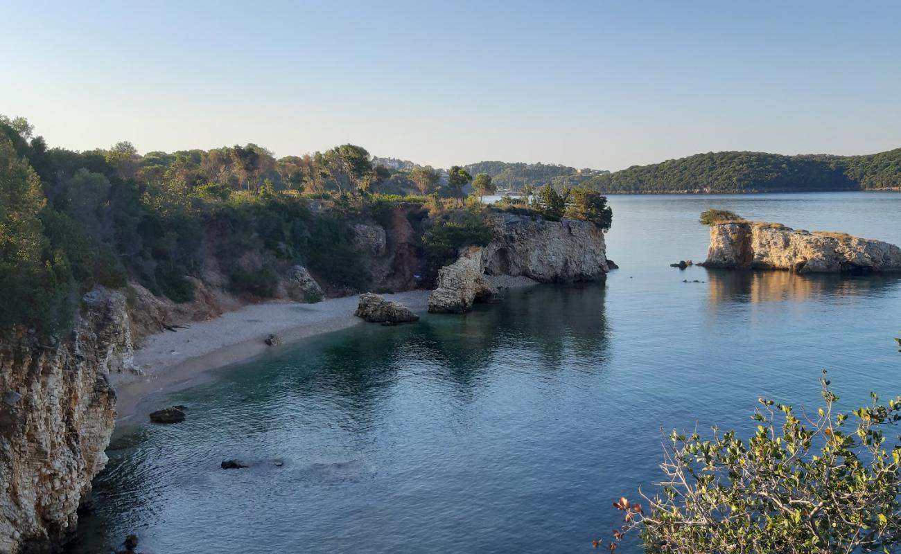 Foto af Dei plus beach med hvid fin sten overflade