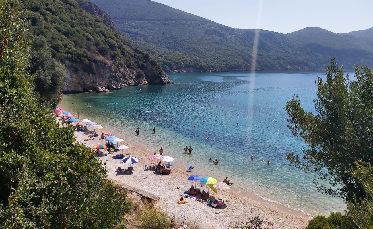 Foto af Agios Giannakis med let fin sten overflade