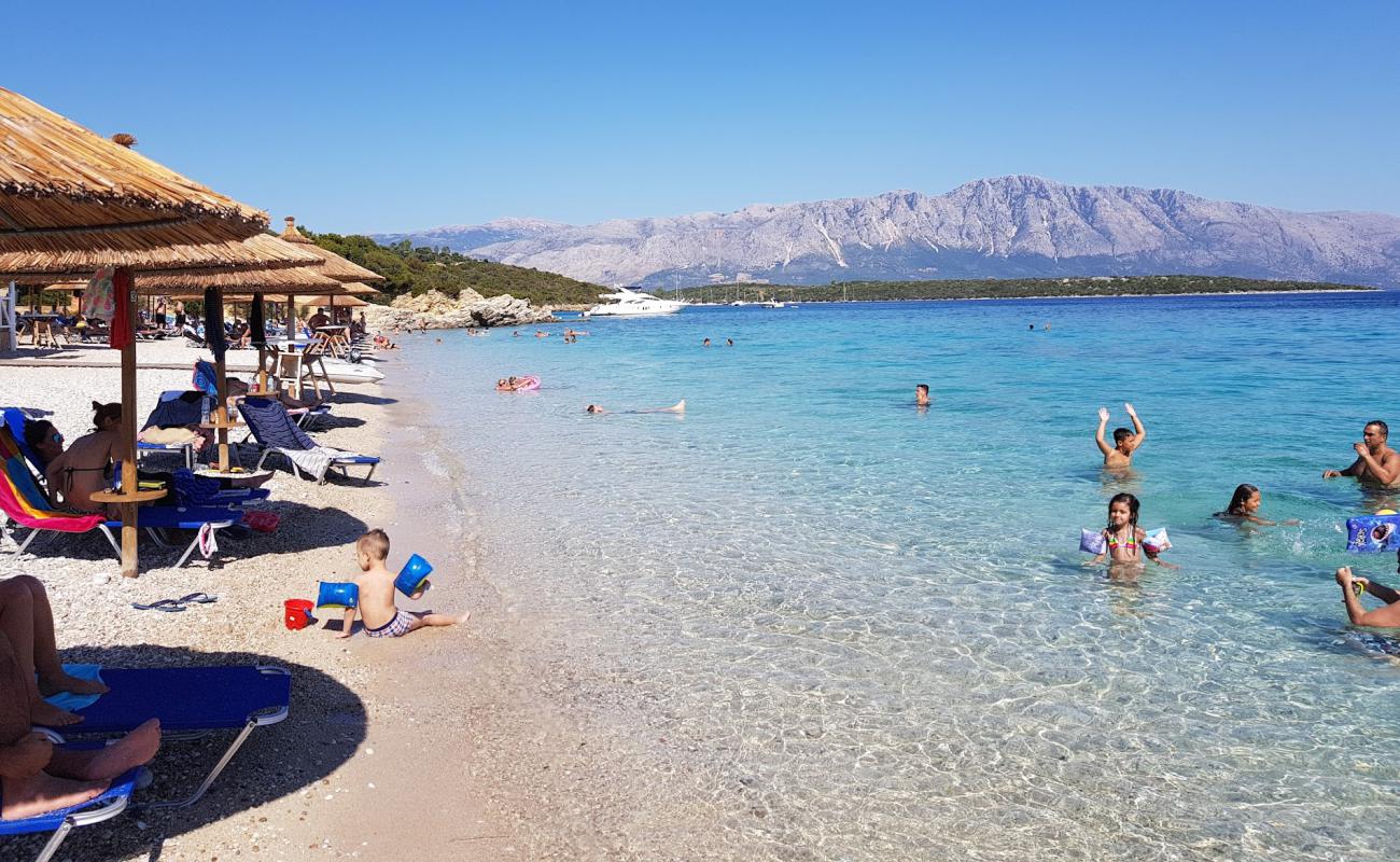 Foto af Vathiavaly Strand med hvid fin sten overflade