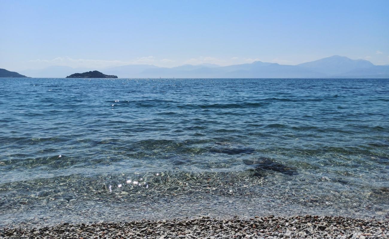 Foto af Agios Spiridon beach med grå sten overflade