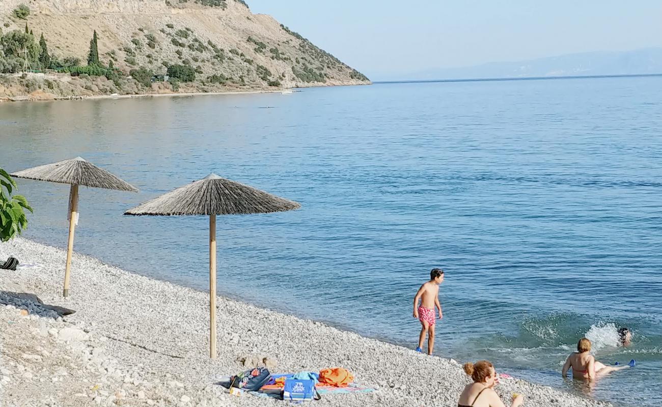 Foto af Vrachakia beach med let sten overflade