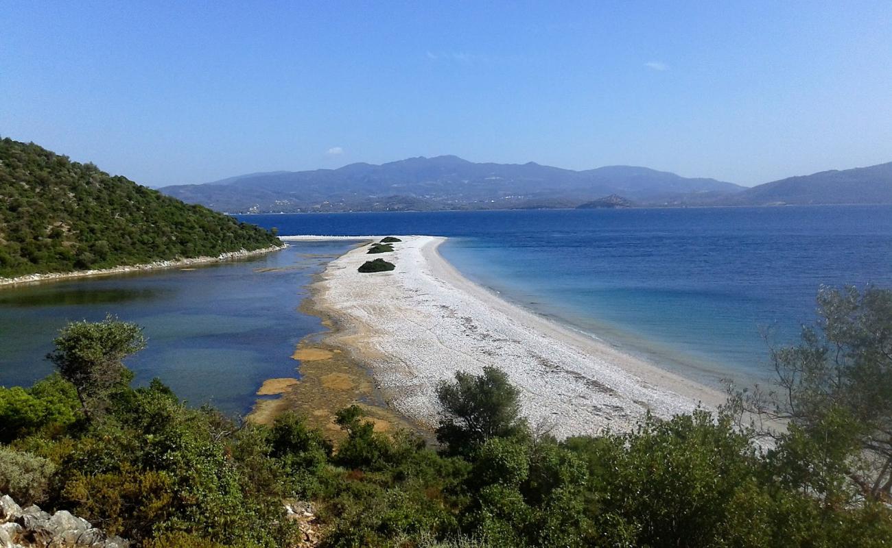 Foto af Ag. Sostis beach med hvid fin sten overflade