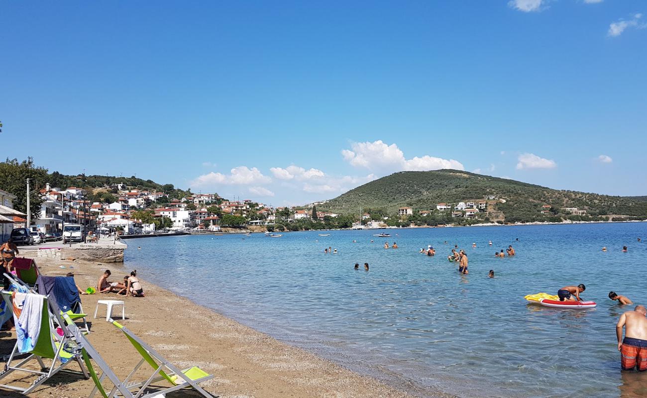 Foto af Amaliapolis beach med brunt sand overflade