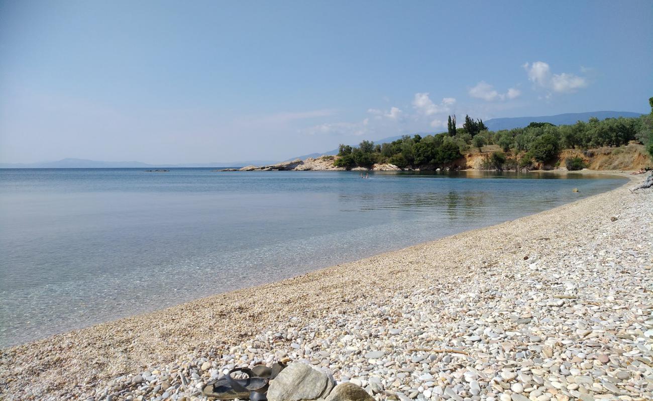 Foto af St. Sostis beach med brun fin sten overflade