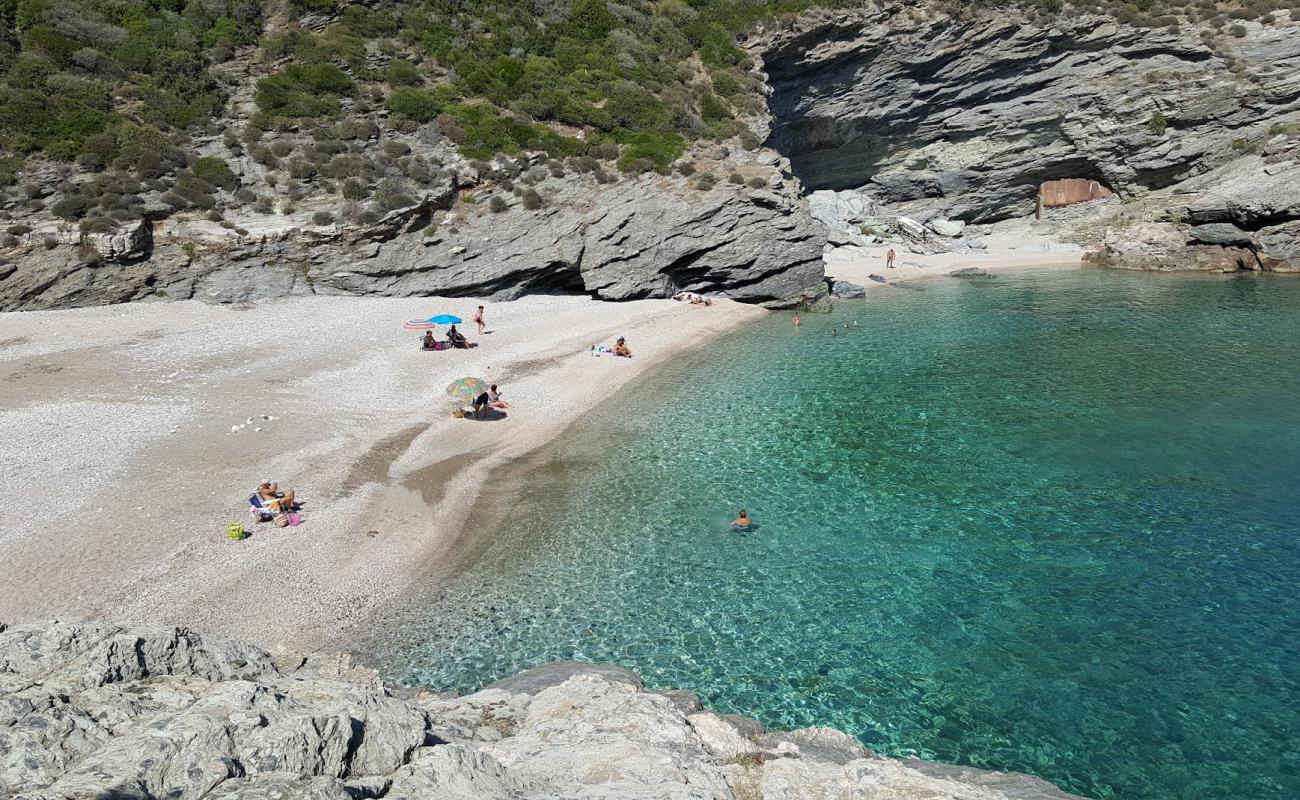 Foto af Potoki Beach med let fin sten overflade