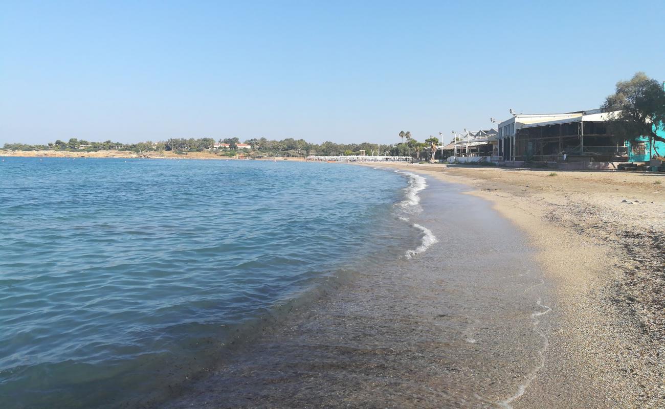 Foto af Voula beach med brunt sand overflade