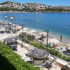 Akti Vouliagmenis beach