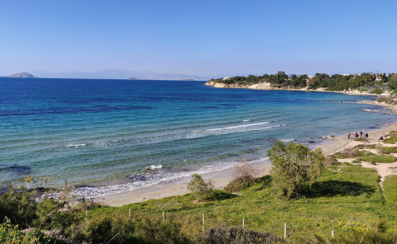 Foto af Kolona Beach med brunt sand overflade