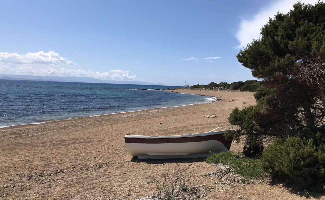 Foto af Akrotiri beach med let sand og småsten overflade