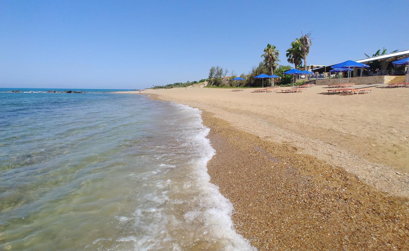 Foto af Paralia Glifa med lys sand overflade