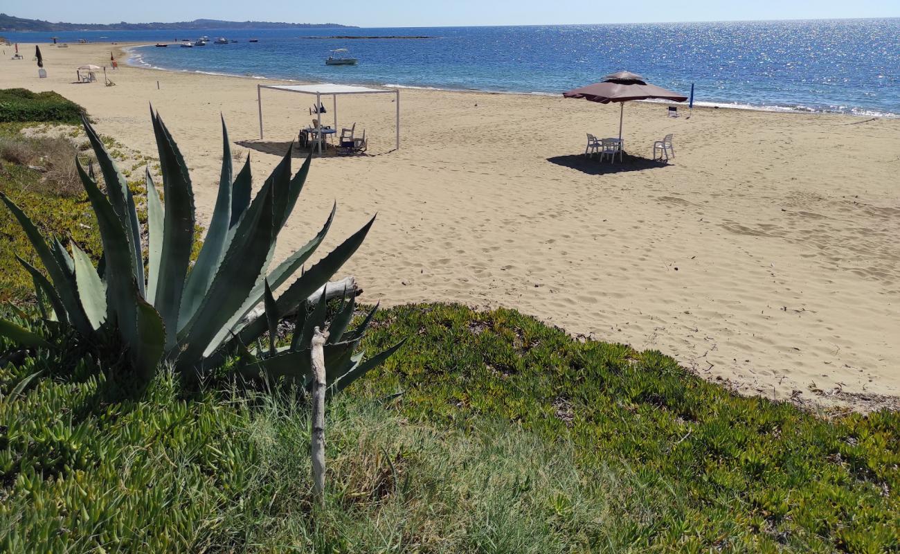 Foto af Pirgi beach med lys sand overflade