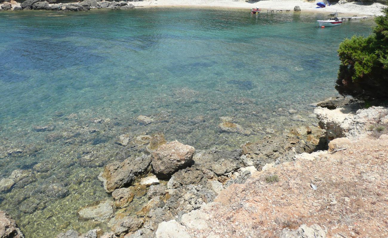 Foto af Korakochori beach med let sten overflade