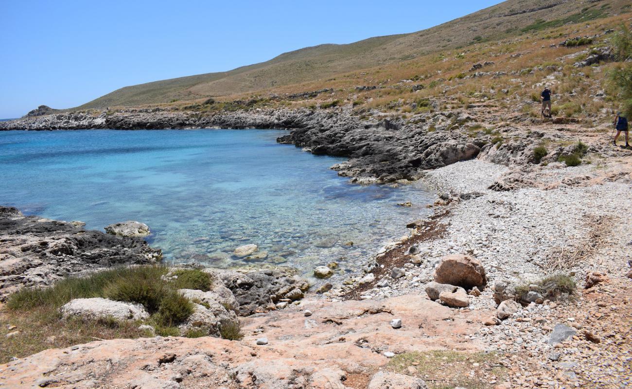 Foto af Tainaro beach med let sten overflade