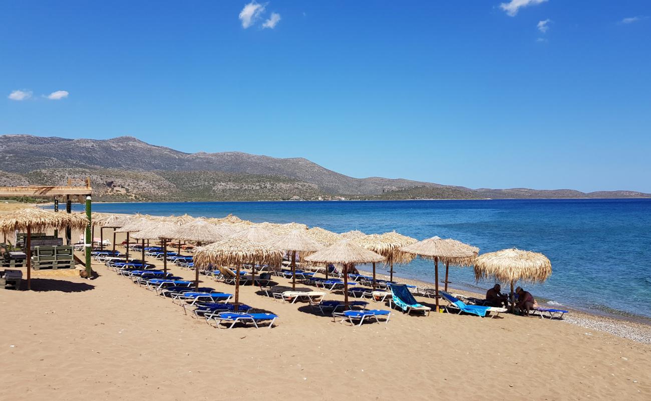 Foto af Pori beach med sort sand og småsten overflade