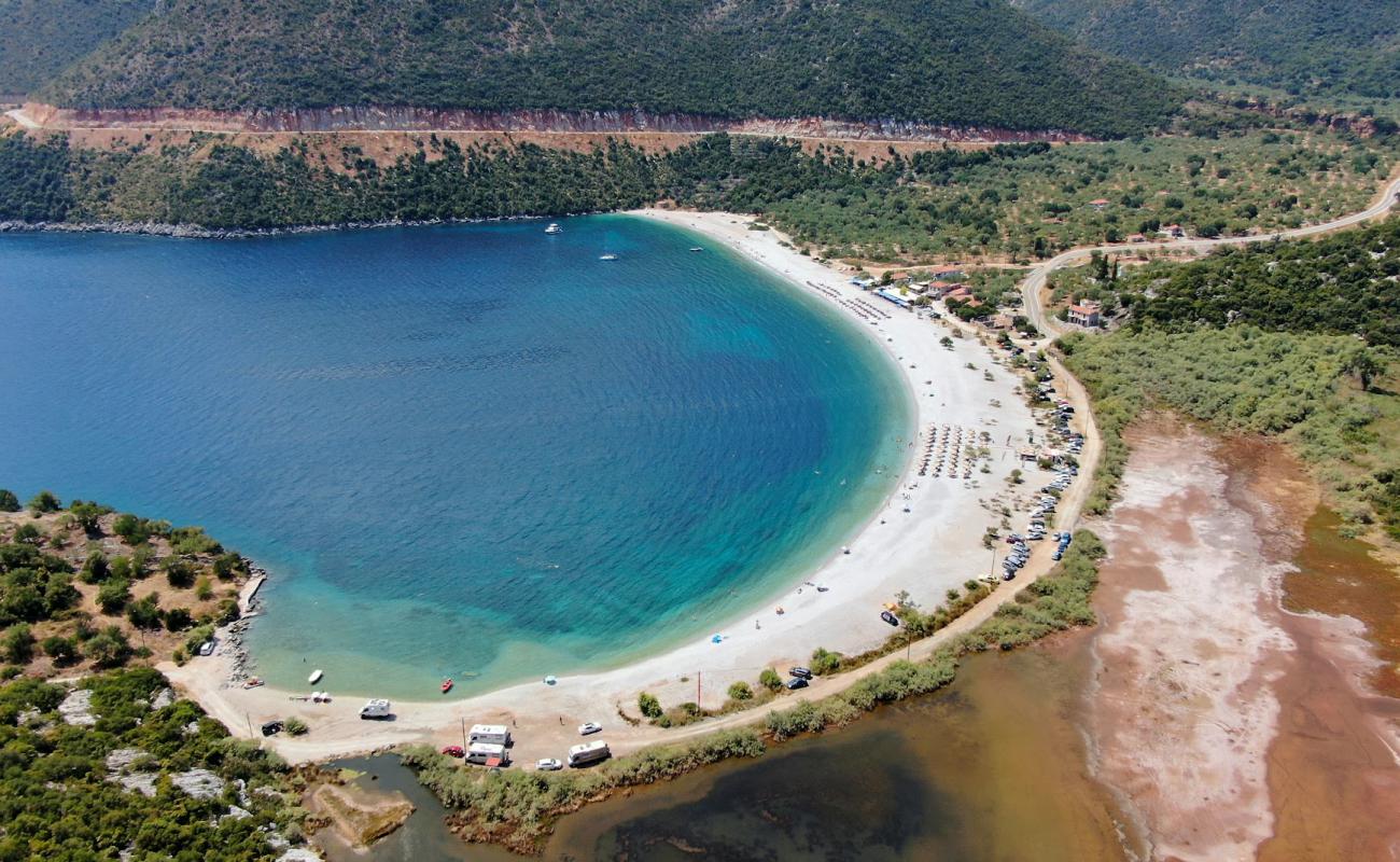 Foto af Fokiano beach med grå sten overflade