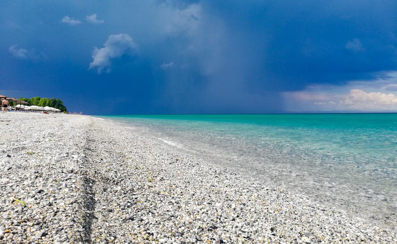 Foto af Mylos beach med grå fin sten overflade