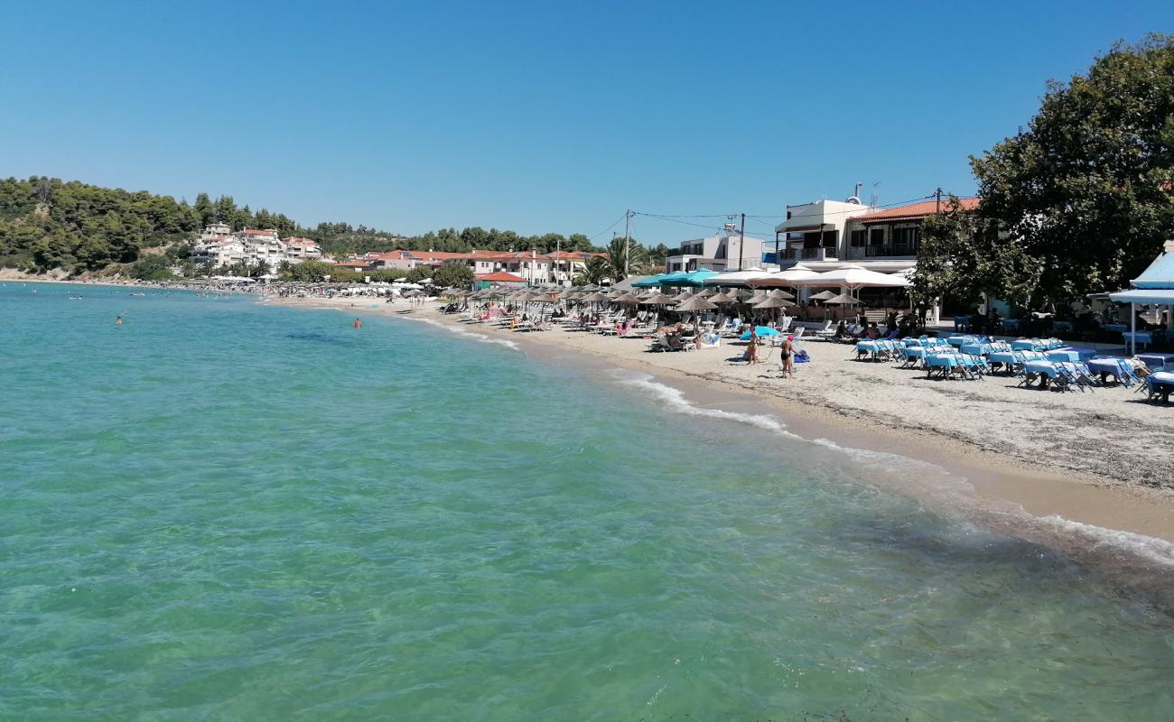 Foto af Siviri beach med lys sand overflade