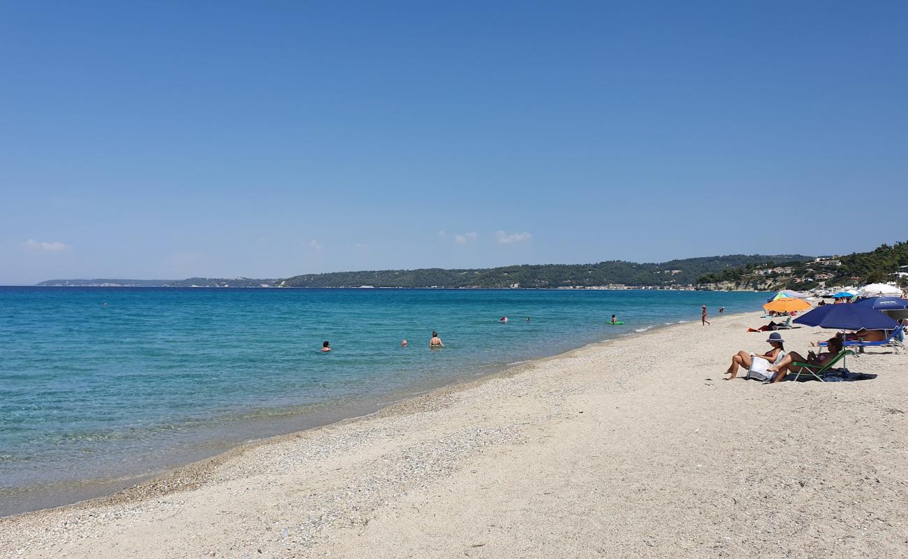 Foto af Stranden ved Possidi West med lys sand overflade