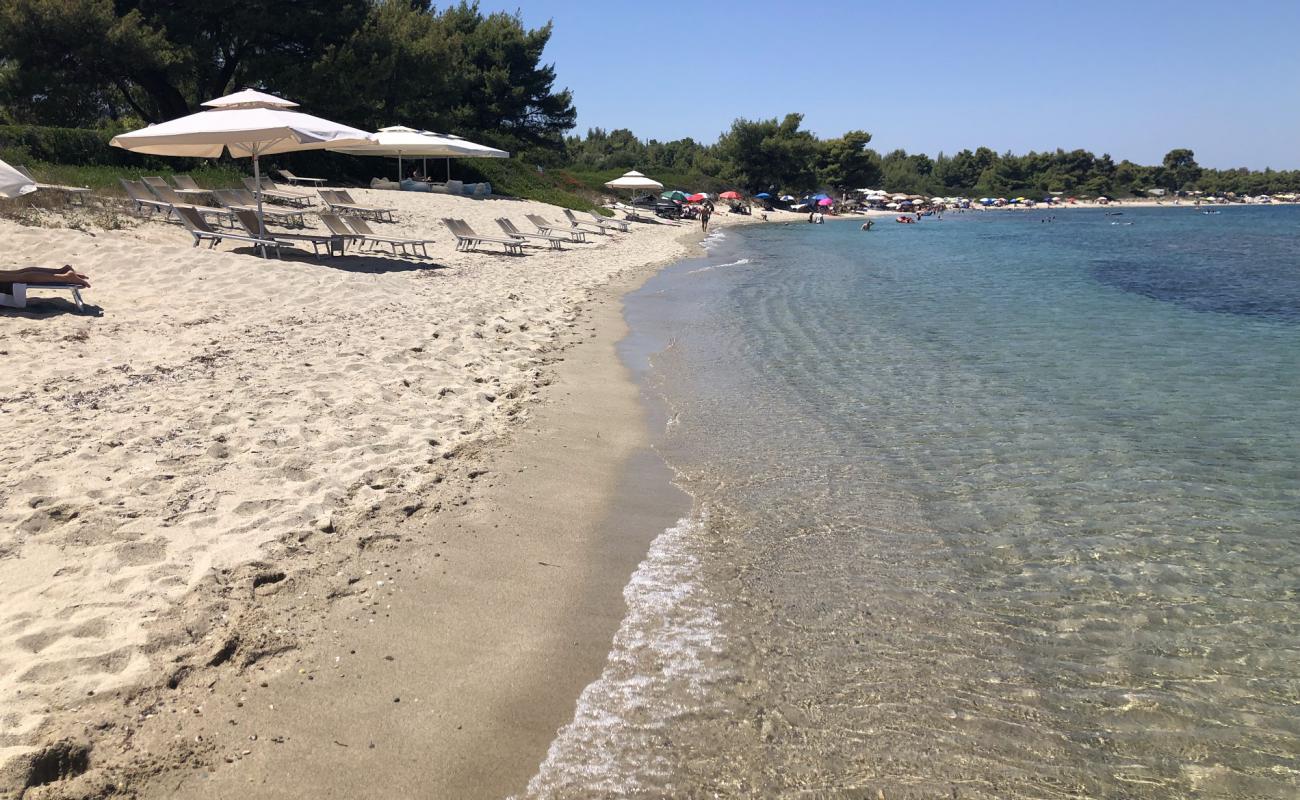 Foto af Glarokavos beach med lys sand overflade