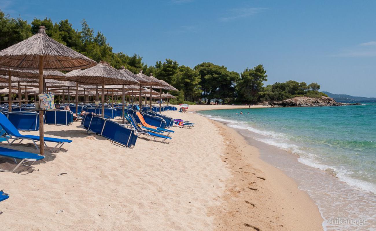 Foto af Lagomandra Strand med fin brunt sand overflade