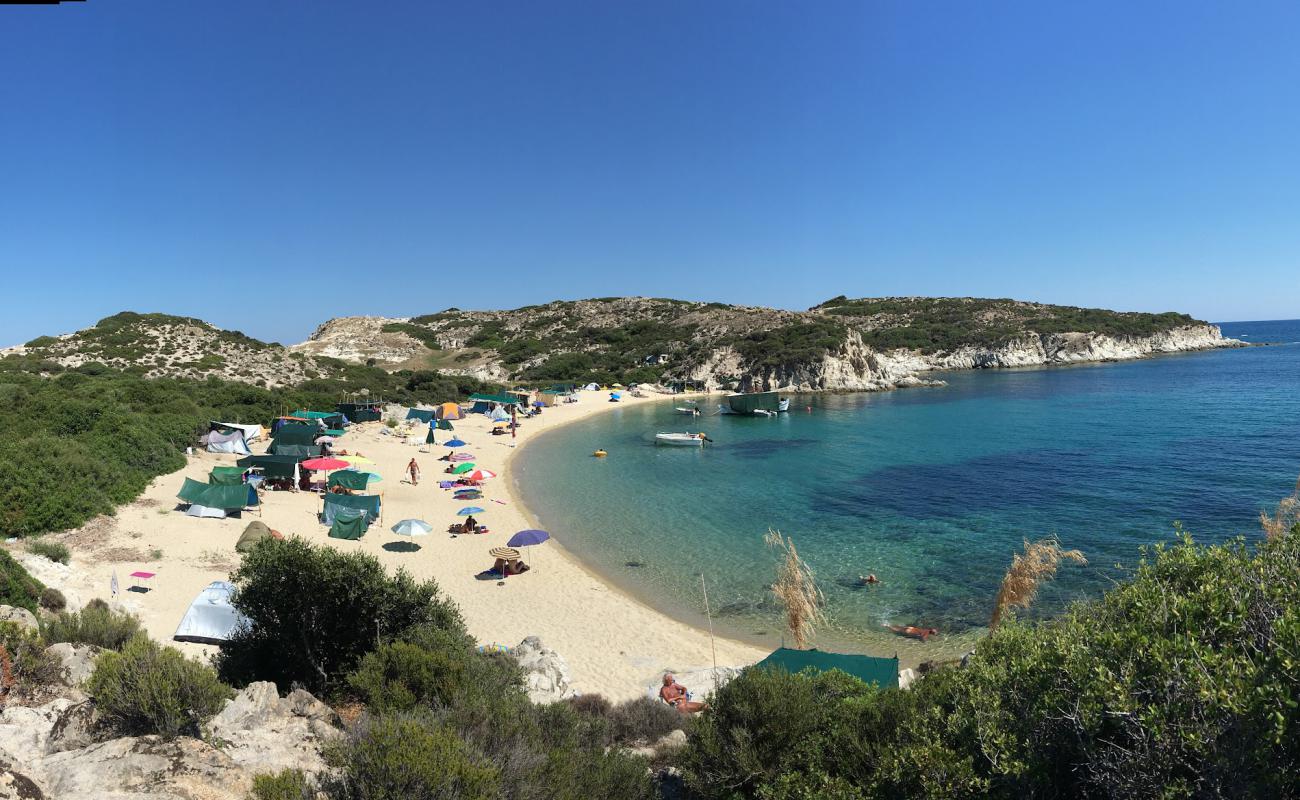 Foto af Kalamitsi Beach II med lys sand overflade