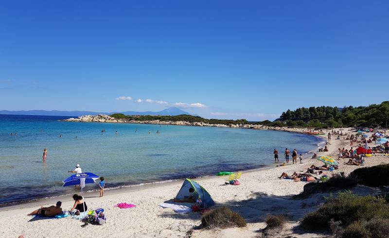 Foto af Karydi beach med lys fint sand overflade