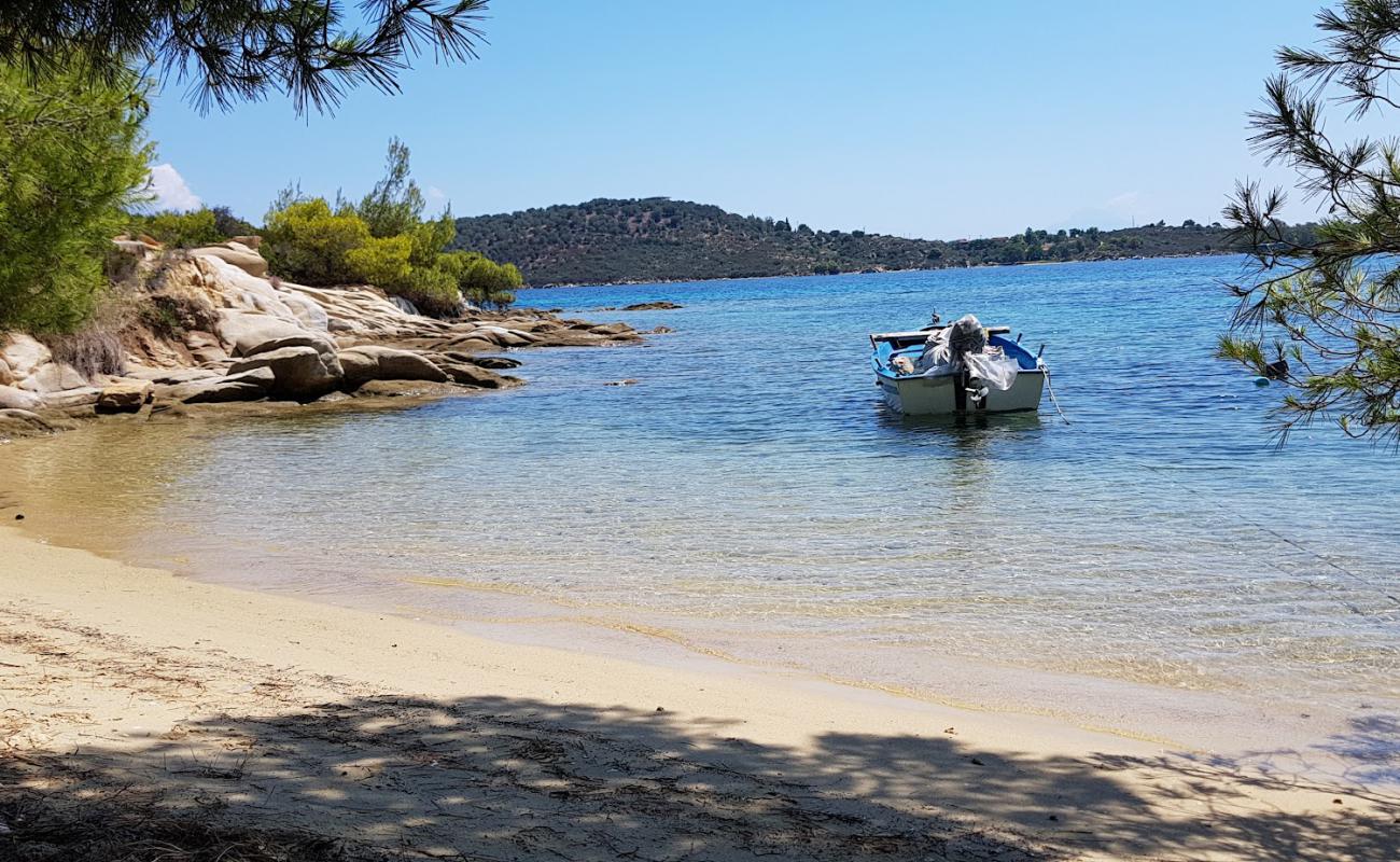 Foto af Lagonis beach V med lys sand overflade