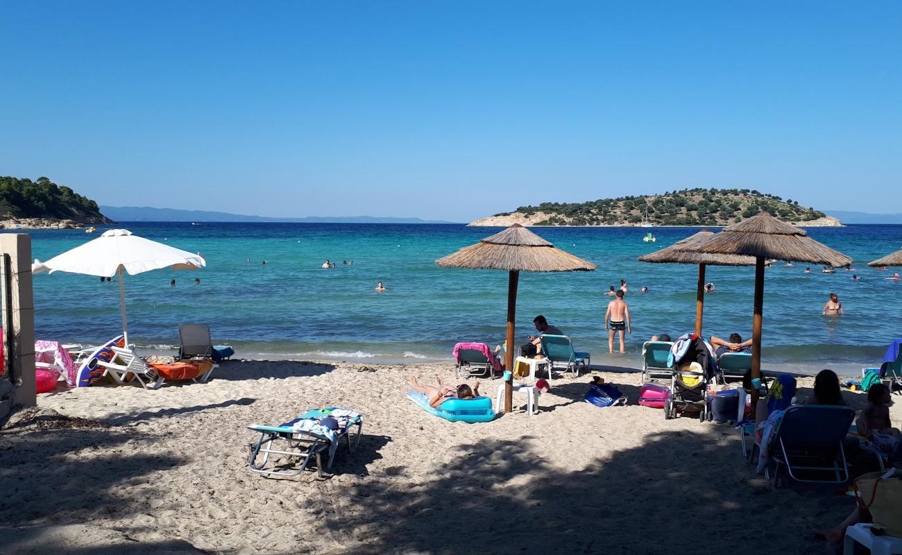 Foto af Lagonis beach med lys sand overflade