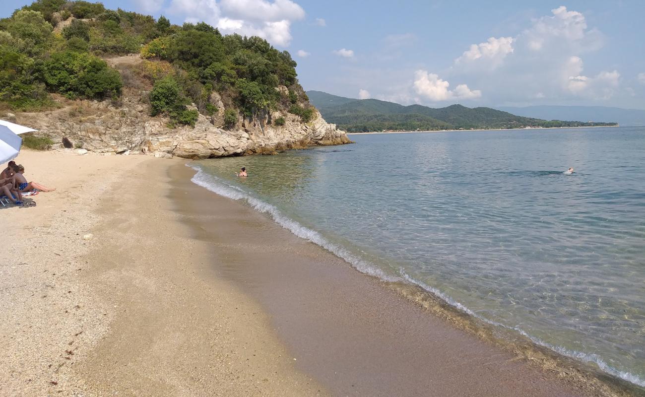 Foto af Sykia Beach med let sand og småsten overflade