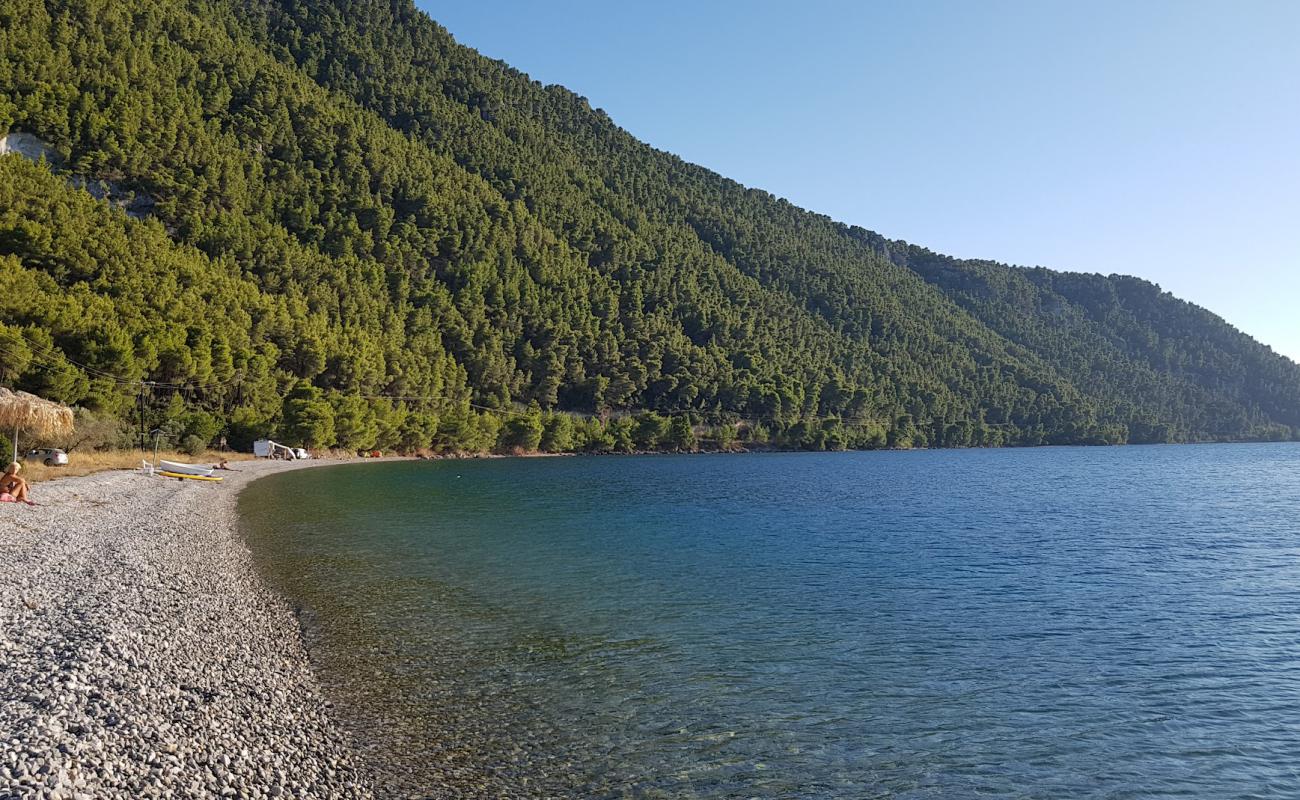 Foto af Crocidas beach med grå sten overflade