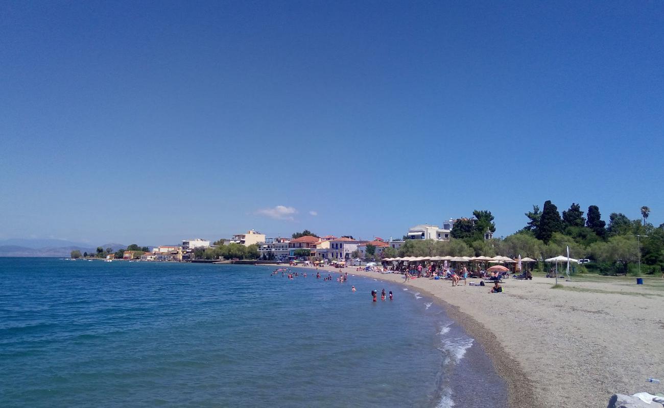 Foto af Orei port beach med lys sand overflade