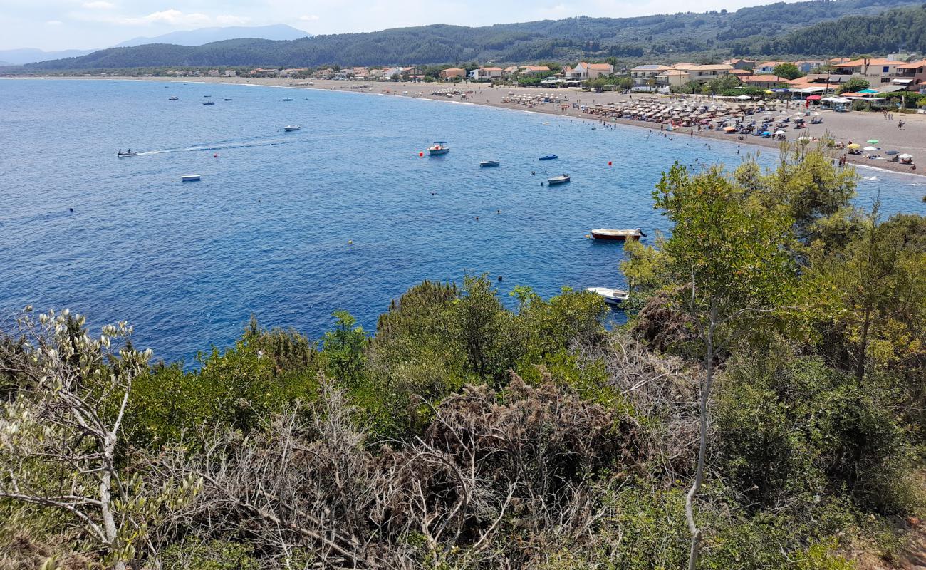 Foto af Agios Anna beach med brun fin sten overflade