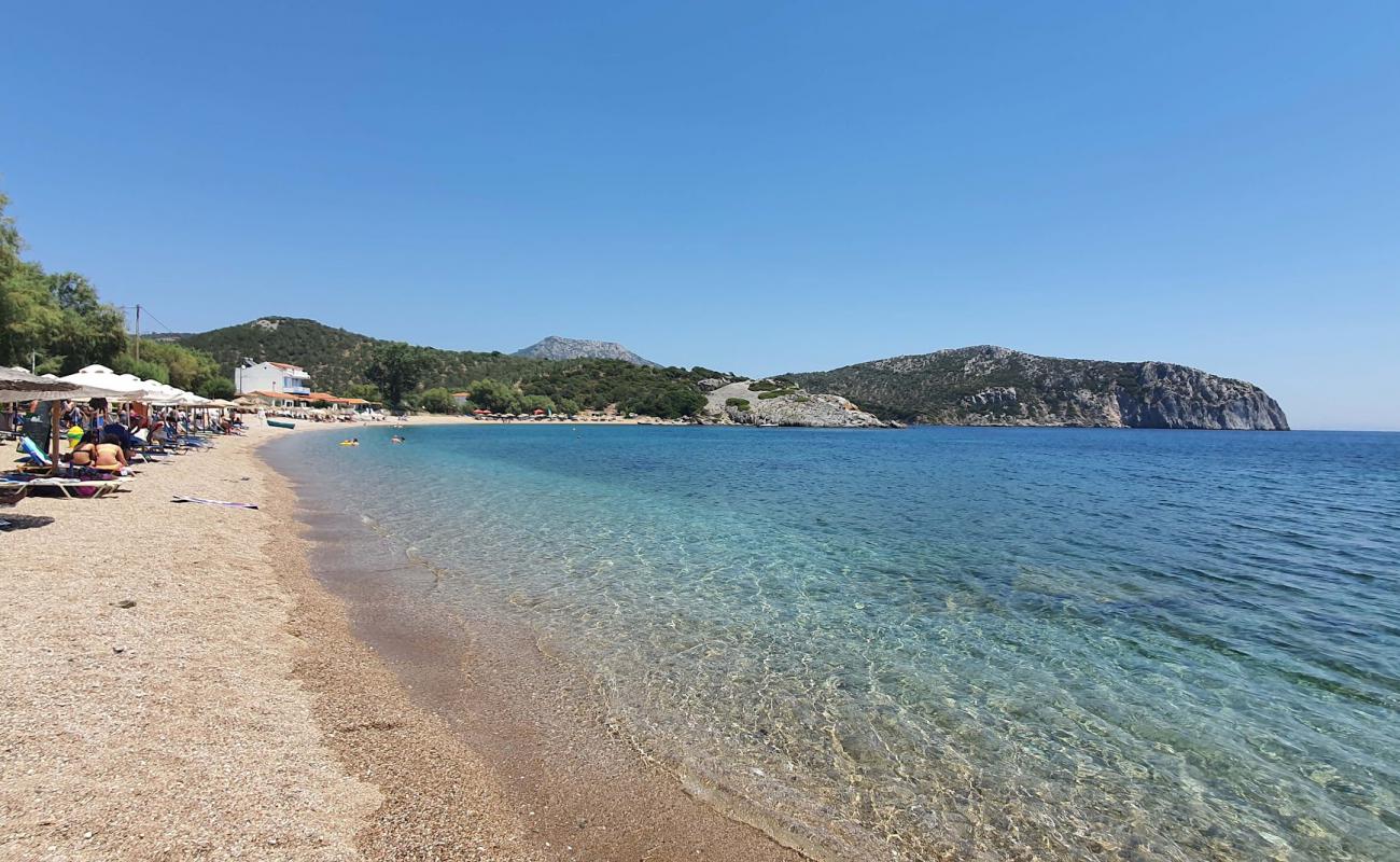 Foto af Tarti beach med let sand og småsten overflade