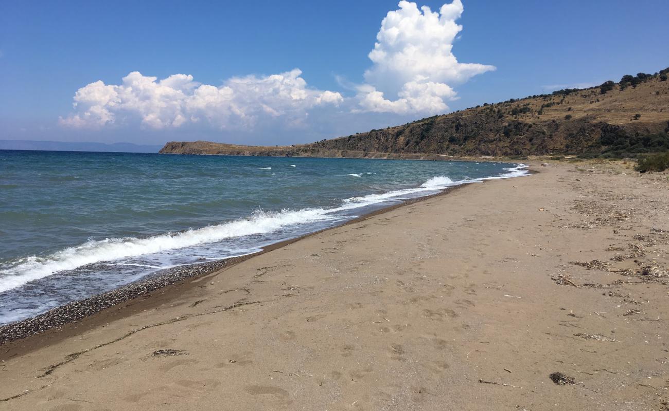 Foto af Kampos beach med lys sand overflade