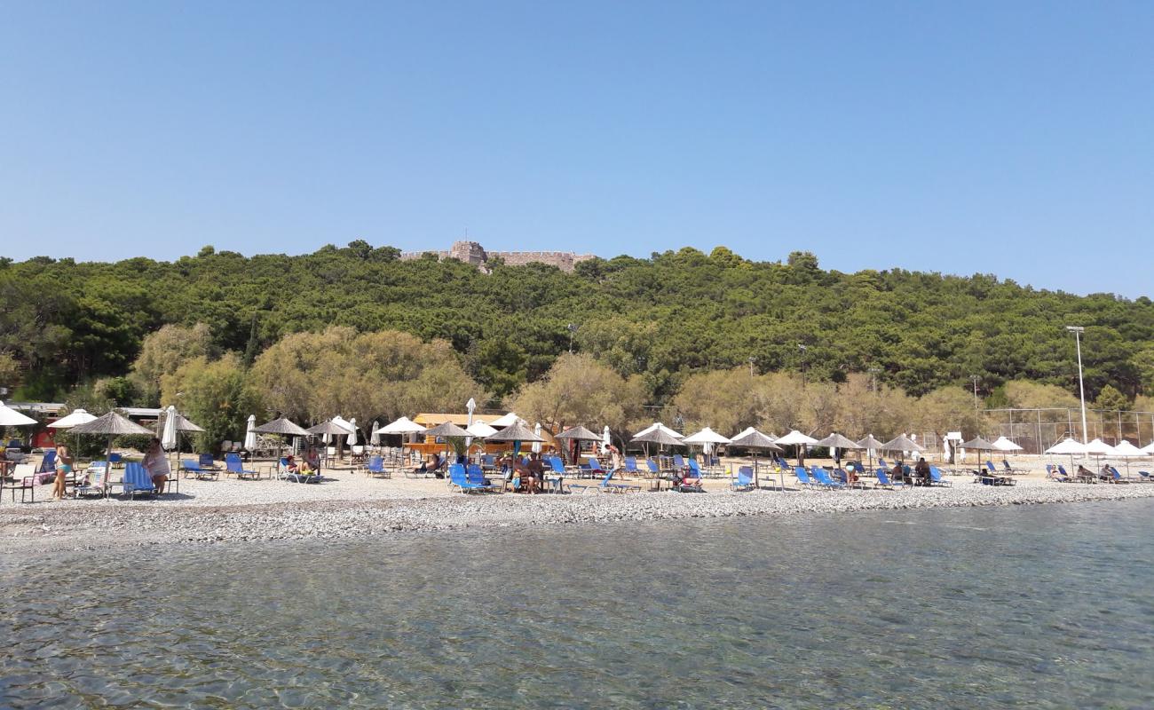 Foto af Tsamakia beach med let sten overflade